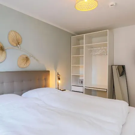 Haus Treibholz 1 Апартаменты Бюзум