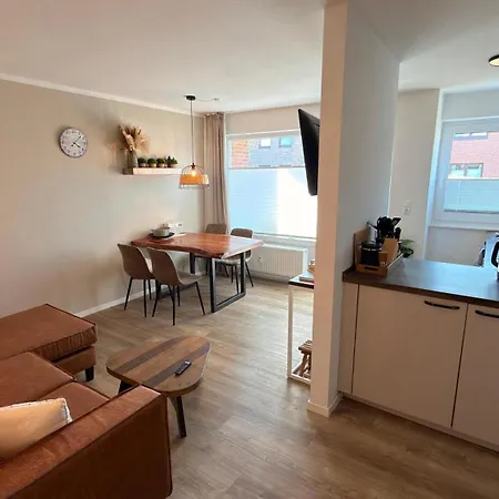 Haus Treibholz 1 Апартаменты Бюзум